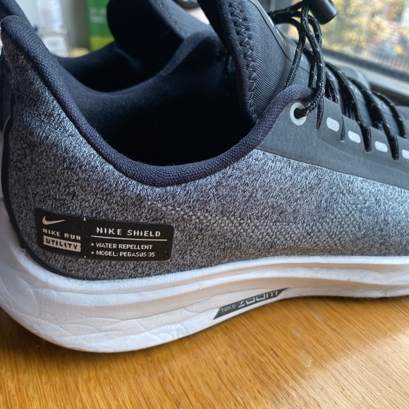 Nike  👟 - Picture 8 of 8